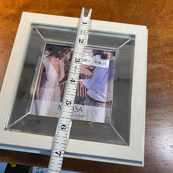 Mikasa 4x4" White Wood & Mirrored Glass Picture Frame Home Accents - Picture 7 of 8
